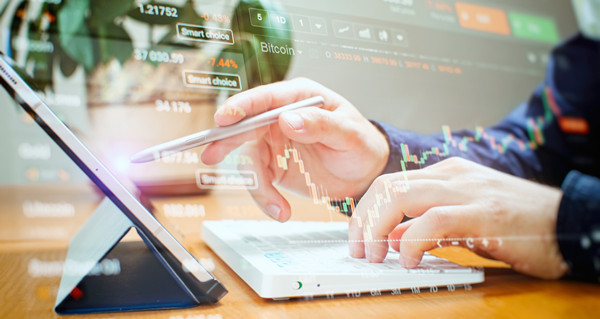 企業(yè)應(yīng)該如何調(diào)整和優(yōu)化年度經(jīng)營計(jì)劃？