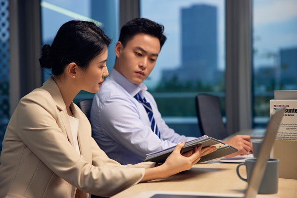 以客戶為中心的績(jī)效管理：關(guān)注客戶需求，提升滿意度