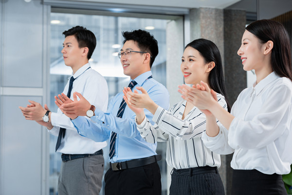 目標(biāo)設(shè)定與追蹤：明確目標(biāo)，確保績(jī)效達(dá)成