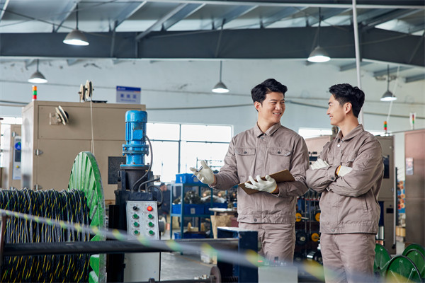 制造業(yè)管理新策略，引領(lǐng)企業(yè)高效運(yùn)營(yíng)，提升競(jìng)爭(zhēng)力