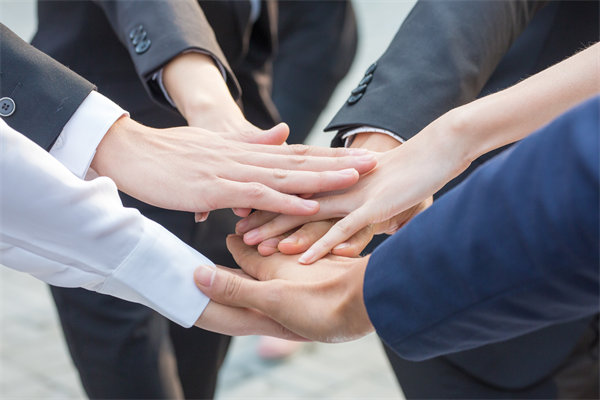 如何平衡員工工作與生活的界限，增強工作滿意度？