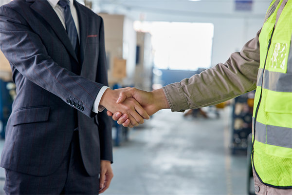 在精益轉(zhuǎn)型過程，如何克服員工抵觸情緒，促進(jìn)改革？