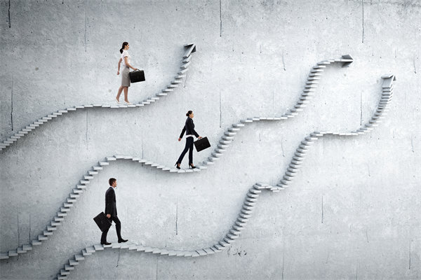 如何平衡員工個(gè)人績(jī)效與企業(yè)整體目標(biāo)，實(shí)現(xiàn)雙贏？