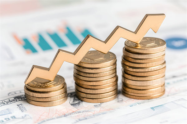 組織規劃中，如何平衡成本控制與業務增長的需求？