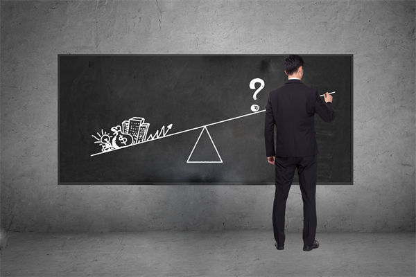 市場不確定，集團管控策略應如何靈活調整與應對？