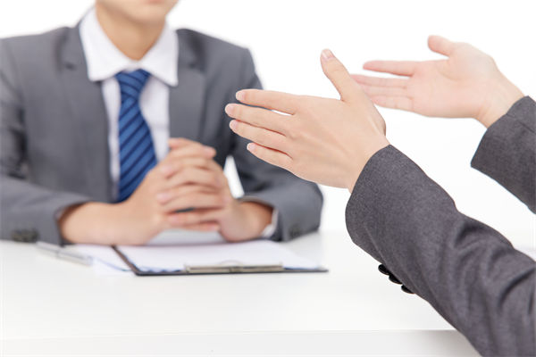 揭秘！看看企業(yè)高級(jí)HR是如何玩轉(zhuǎn)人才爭(zhēng)奪大戰(zhàn)的？