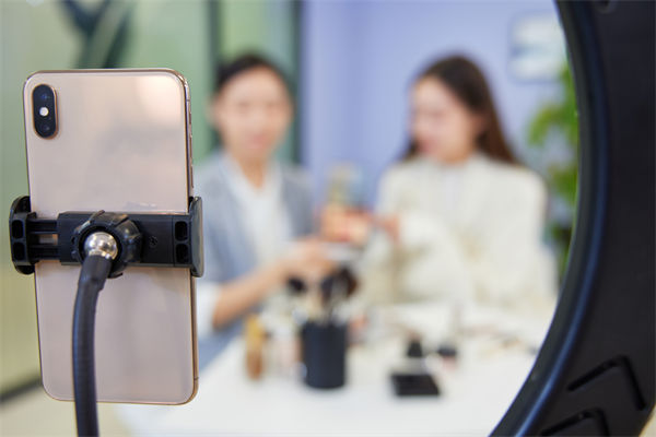 超200名國家一級演員開始做直播，精益生產怎么看？