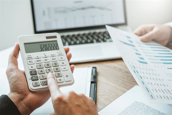 企業應如何構建完善的預算管理體系以提升效益？