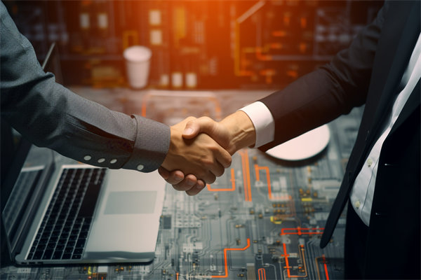 集成供應鏈在降低運營成本和提高利潤率方面有何優勢？