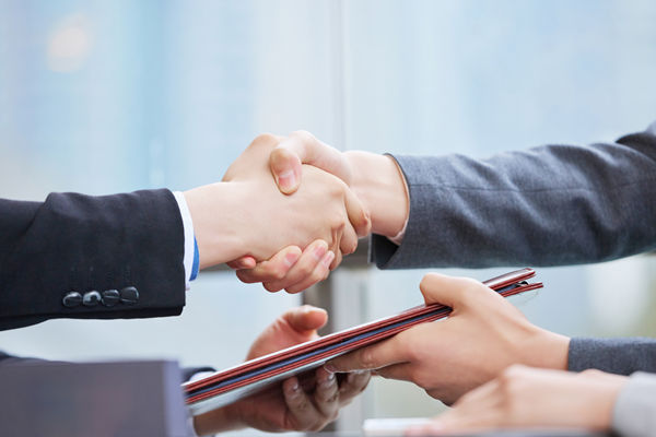 市場風向突變，企業既定戰略陷入僵局，如何調整實現突圍？