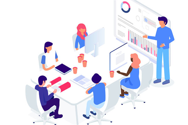 如何通過數據分析，調整年度經營計劃中的策略？