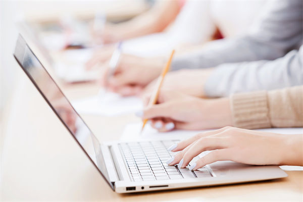 浙江一村有300多位網文作家，這是集成供應鏈管理？