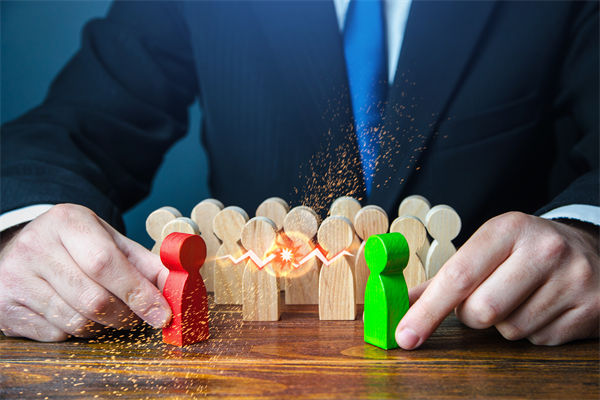 新老業務沖突不斷，企業戰略管理如何平衡布局？