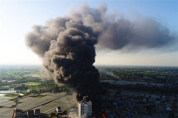 山東化工廠爆炸后樓房僅剩框架，對制造業(yè)有何啟示？