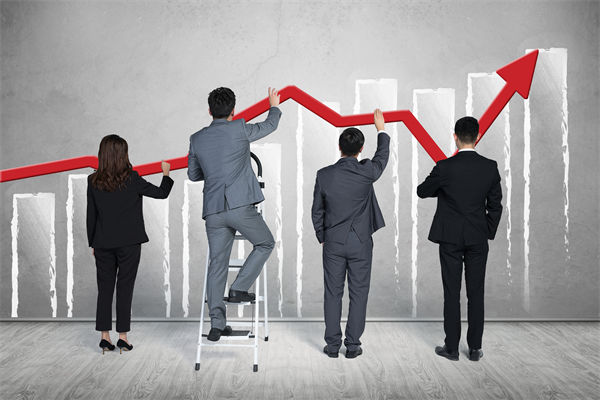 半年經濟大考成績單透露哪些信號？企業有何啟示？