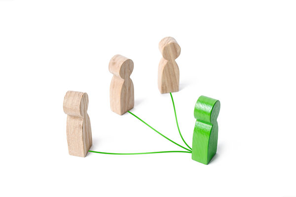 母子公司權責劃分明確，資源協同效率為何仍不理想？