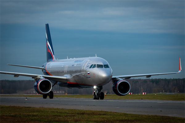 數(shù)十架中資公司飛機(jī)被扣俄羅斯，戰(zhàn)略咨詢怎么看？