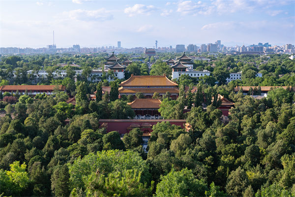 多家公司通知帶薪放假看閱兵，績效管理有何啟示？